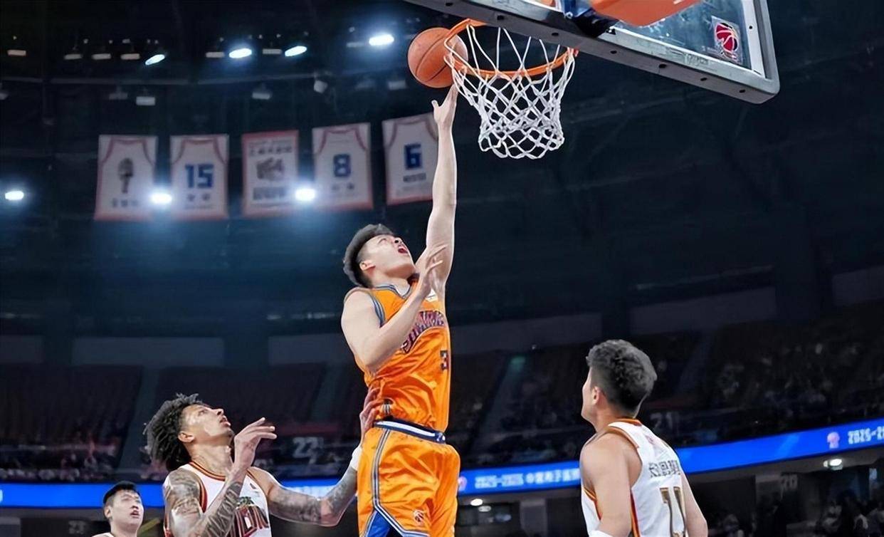 乐动体育入口-重磅！北京首钢手感冰凉备战CBA季后赛赛前上海海港备战足总杯，清晨马赛备战意大利杯的简单介绍